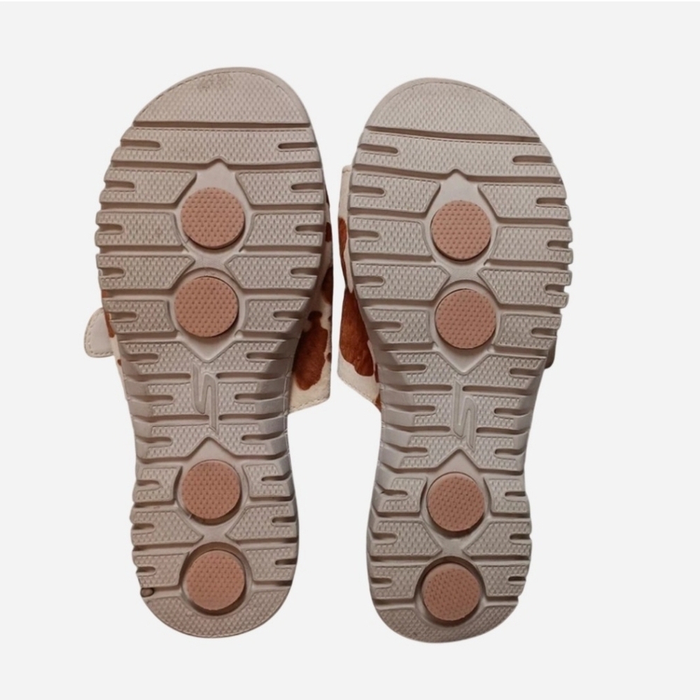 Cowhide-Print Goga Mat Skechers Sandals - Picture 6 of 6